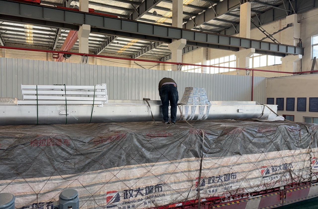 আমাদের পরিবাহক সিস্টেম চেংডুতে পাঠানো হয়েছে!